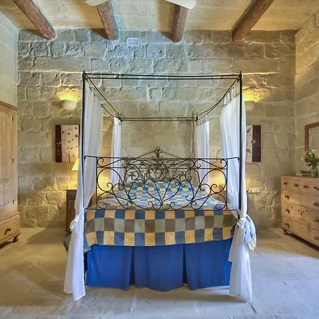 Farmhouse Cora Villa *